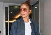 Jennifer Lopez Rocks $1,500 Jumpsuit and $4,400 Bag in Denim-on-Denim Look news-09082024-043009