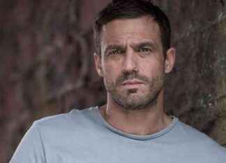Jamie Lomas hints at exciting Hollyoaks departure with Blue’s identity reveal news-09082024-051746