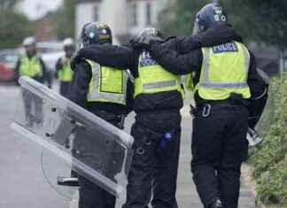 Warning Issued by Police Chief Over Surge in Riot Rumors – Take Precautions Now news-09082024-054909