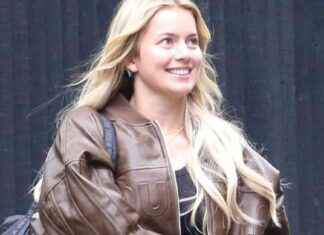 Celebrities Arrive for Strictly Rehearsals Following Line-Up Announcement news-09082024-065049