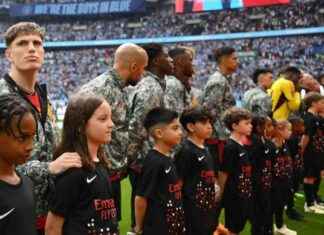 Discovering the Truth about a Unique United Dressing Room Member news-09082024-070316