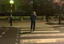 Recreating Beatles Snap: Paul McCartney Stuns Fans at Abbey Road news-09082024-070628