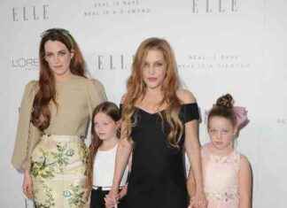 Lisa Marie Presley’s Twins Spotted in Rare Outing Amid Dad’s Court Battle news-09082024-071000