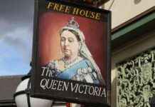 EastEnders Icon Returns to Albert Square After 31 Years news-09082024-071028