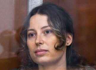 US Ballerina in Russian Jail: Desperate for Prisoner Swap news-09082024-071833