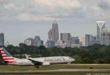 Turbulence on Plane Injures 4 Flight Attendants Bound for Charlotte news-09082024-082447