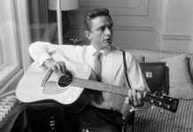 Revolutionizing Classic Voices: New Releases from Elvis Presley and Johnny Cash news-09082024-102529