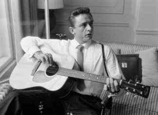 Revolutionizing Classic Voices: New Releases from Elvis Presley and Johnny Cash news-09082024-102529