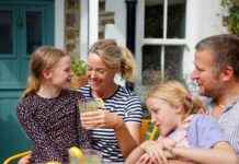 Save £60 on Family Days Out with This Money-Saving Hack news-09082024-103903