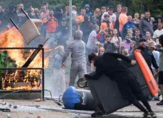 Tension Rises: Police Prepare for Riots Amid Investigation of Far-Right and Football Hooligan ‘Crossover’ news-09082024-104123