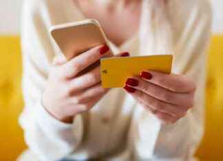 Blue Light Card: Eligibility and Benefits Explained news-09082024-105312