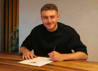 Elliot Embleton Makes Comeback: A Look at His Return to the Field news-09082024-110745