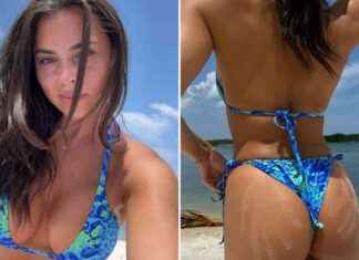 Paige Thorne Flaunts Cheeky Side in Thong Bikini news-09082024-112419