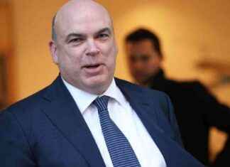 Co-defendant of Mike Lynch dies in car accident before yacht incident news-19082024-225209