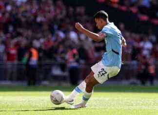 Man City Transfer Update: Two Exits & Two Loans Confirmed news-28082024-001726