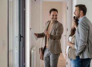 Ultimate Guide to Becoming a Successful Letting Agent in the UK news-05092024-010312