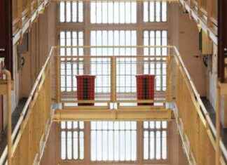 UK Prisons Chief Addresses Early Release of 1,700 Inmates news-10092024-094836
