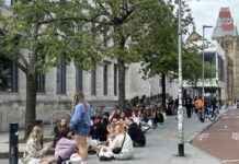 Chappell Roan Manchester Show: Fans Left Ticketless Due to Touts news-15092024-194840