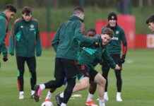 Training Experience with Manchester United’s First Team – Fernandes Impresses news-16092024-075350