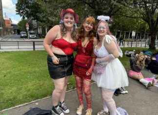 Chappell Roan Live at Manchester Academy: Hot To Go Fans – Mancunian Matters news-16092024-115829