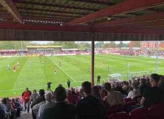 Altrincham vs Boston United: Match Recap and Analysis news-25092024-004658