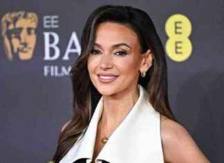 Michelle Keegan Teases Uncertain Future in UK – Stay Tuned for Updates news-25092024-174233