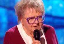 Heartwarming Moment on The Voice: Oldest Contestant Surprises Fans with Duet news-29092024-103116