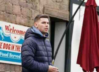 Ste Hay Discovers James Nightingale is Alive in Shocking Hollyoaks Twist news-15102024-085725