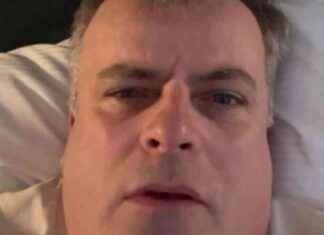 Steve McDonald Receives Well Wishes After Health Update from Corrie Star news-04112024-160709