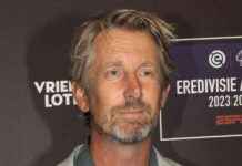 Edwin van der Sar Returns to Football After Health Scare news-14112024-223715