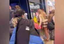 Celebrity Encounter: Tyson and Paris Fury Meet Molly-Mae at Trafford Centre celebrity-encounter-tyson-and-paris-fury-meet-molly-mae-at-trafford-centre