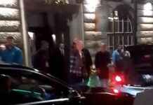 Fans serenade Paul McCartney outside luxury Manchester hotel fans-serenade-paul-mccartney-outside-luxury-manchester-hotel