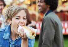 Save Money on Theme Park Food with This Simple Hack – Mum Saves £36 and You Can Too save-money-on-theme-park-food-with-this-simple-hack-mum-saves-36-and-you-can-too