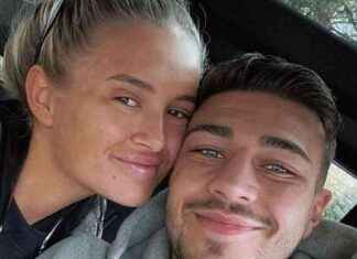 Molly-Mae Hague Addresses Rumors of Tommy Fury Break-Up as Publicity Stunt molly-mae-hague-addresses-rumors-of-tommy-fury-break-up-as-publicity-stunt