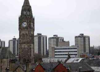 Rochdale Sex Abuse Trial: Vulnerable Girls Exploited as ‘Sex Slaves’ rochdale-sex-abuse-trial-vulnerable-girls-exploited-as-sex-slaves