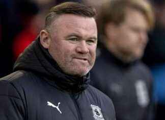 Wayne Rooney’s Classy Gesture After Plymouth Exit: A Touching Display wayne-rooneys-classy-gesture-after-plymouth-exit-a-touching-display