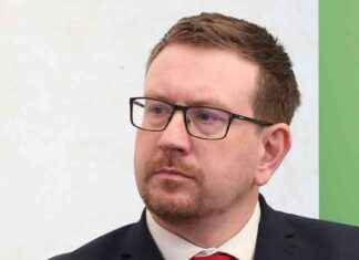 Andrew Gwynne Apologizes for ‘Badly Misjudged’ Comments andrew-gwynne-apologizes-for-badly-misjudged-comments