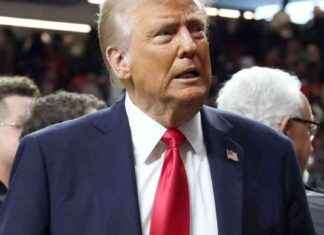 Donald Trump Criticizes Taylor Swift Over Super Bowl Incident donald-trump-criticizes-taylor-swift-over-super-bowl-ncident