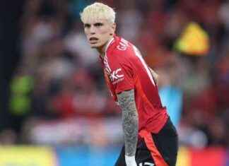 Man Utd Identifies Garnacho Replacement with Clear Transfer Stance man-utd-dentifies-garnacho-replacement-with-clear-transfer-stance