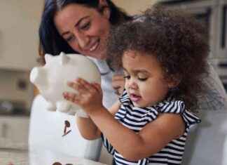 Warning from HMRC: Parents Urged to Act on Child Benefit Payments warning-from-hmrc-parents-urged-to-act-on-child-benefit-payments